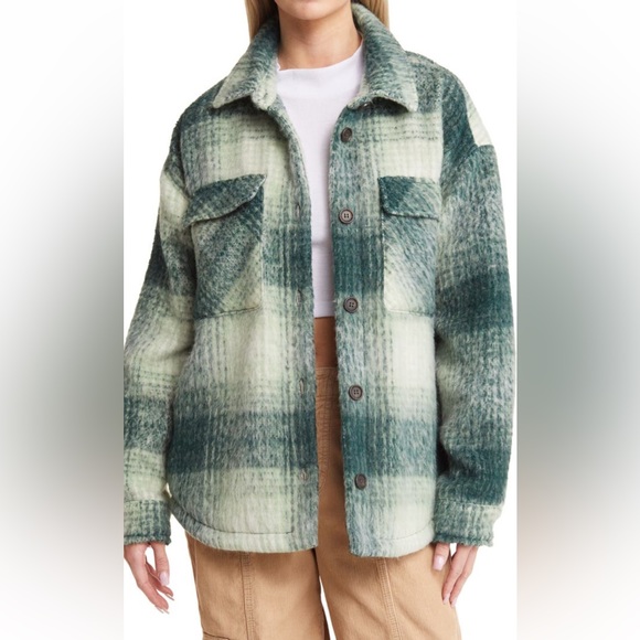 Gently Used Thread and Supply Green Plaid Shackleton - Picture 4 of 6